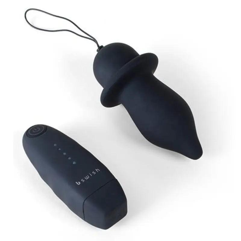 B SWISH - BFILLED CLASSIC VIBRATING PLUG BLACK - Optelum