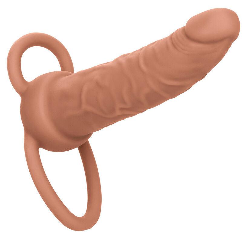 CALEXOTICS - PERFORMANCE MAXX DOBLE PENETRADOR RECARGABLE PIEL MORENO - Optelum
