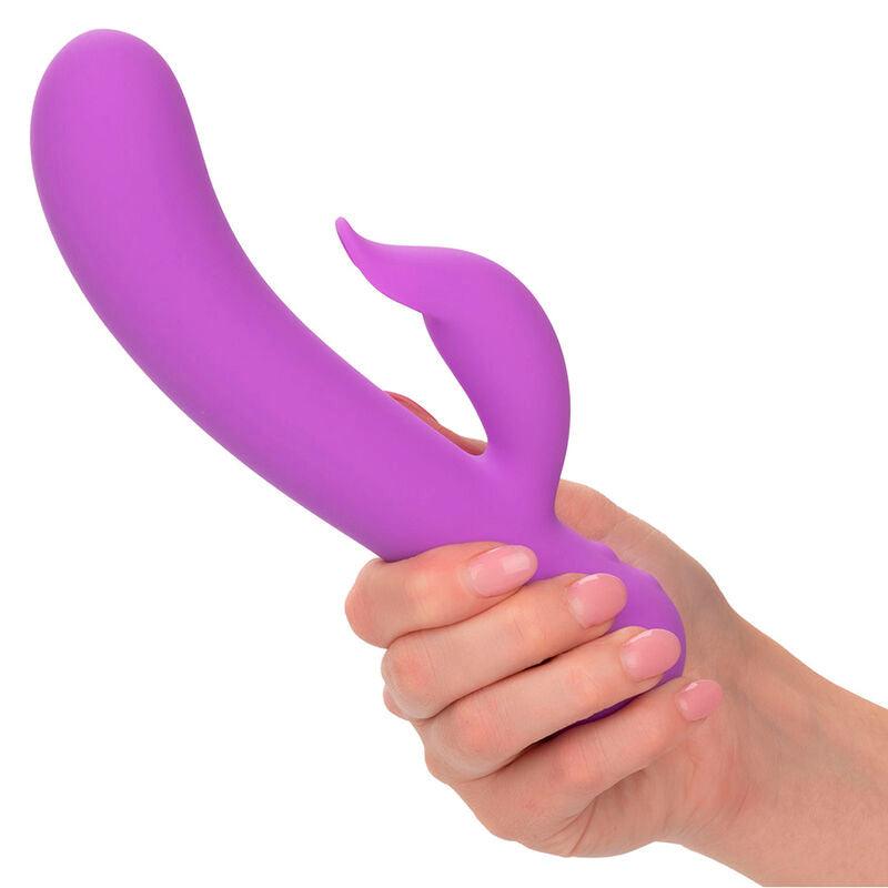 CALEXOTICS - FIRST TIME VIBRADOR COMPLACIENTE RECARGABLE MORADO - Optelum